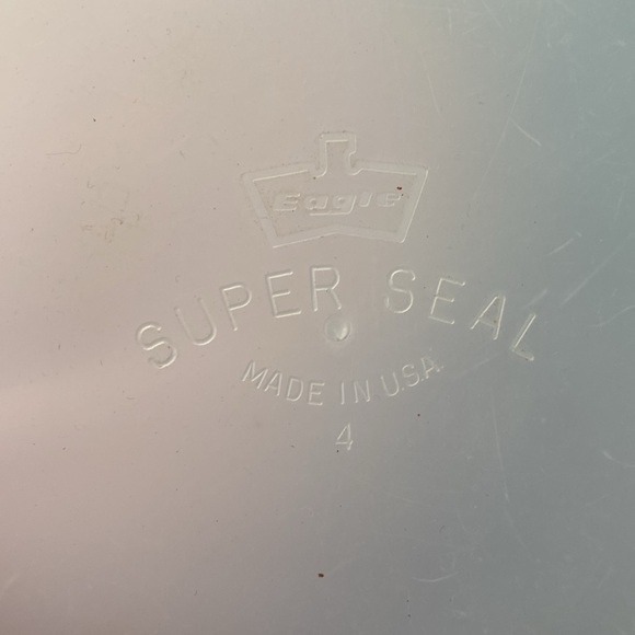 Vintage Eagle Super Seal Pink Container. Made in USA - Picture 3 of 6